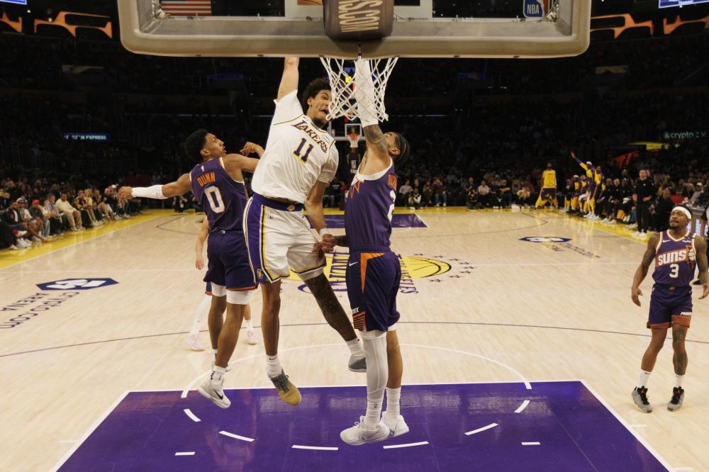 更折射出他 更折射出他